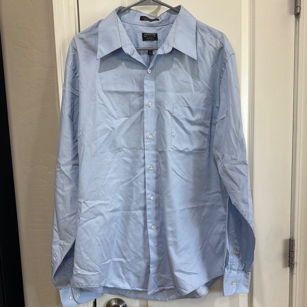 Arrow Blue Dress Shirt Timeless Elegance / D32